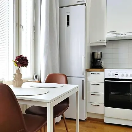 Apartment Huoneisto Puusatama, *